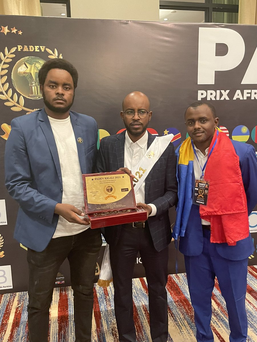OusmaneAbbas2's tweet photo. Je suis touché et honoré d'avoir été distingué par le prix Africain de développement (PADEV) à Kigali dans la catégorie Prix Africain du Mérite et de l’Excellence ( Meilleur promoteur Privé Africain des Arts et du Tourisme . 
#Letchadaussi 🇷🇴 https://t.co/XF5p9kmtXi