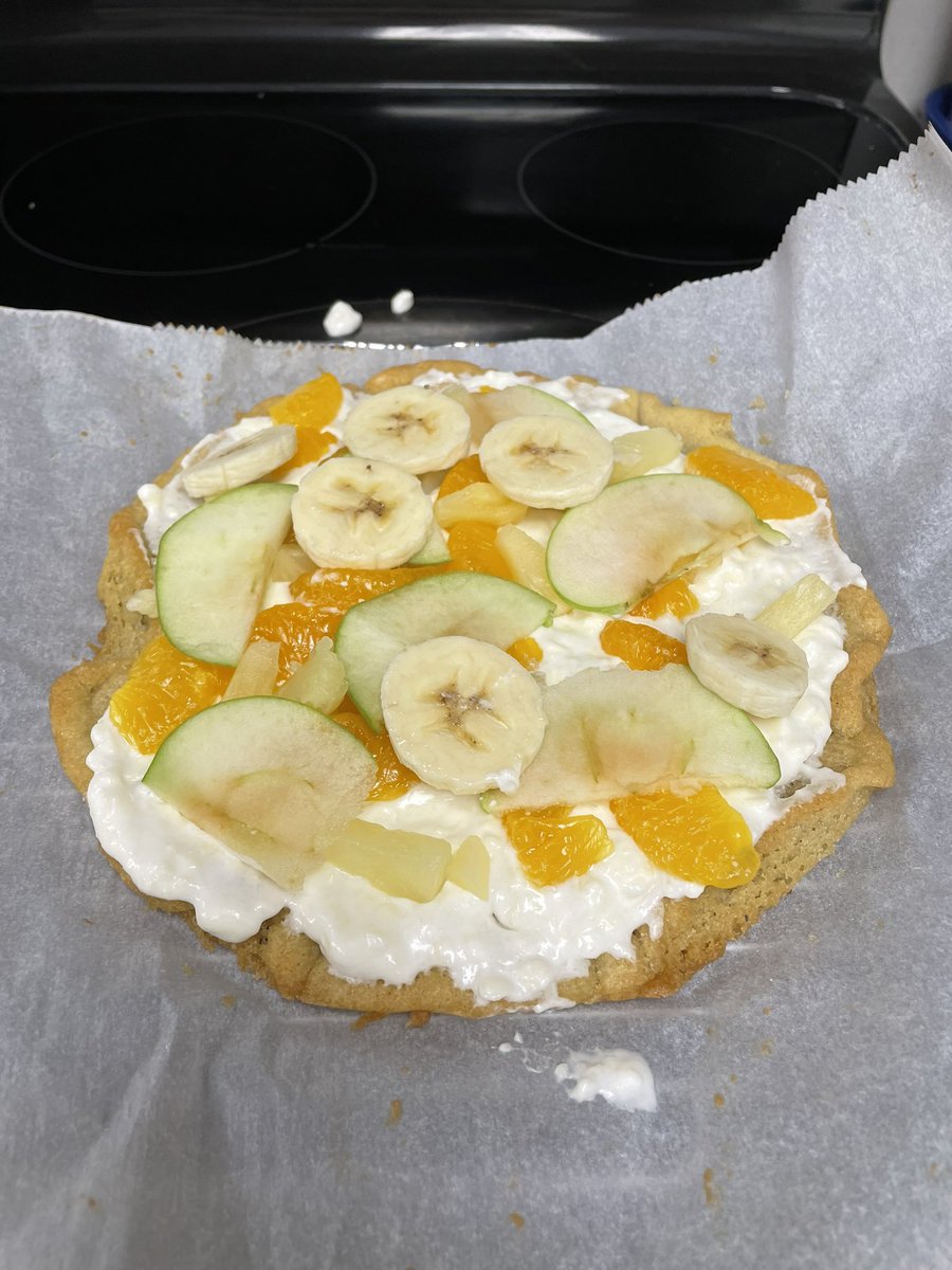 CiaThs's tweet photo. CE learning about vitamins and minerals this week!! Fruit Pizza and Veggie Pizza is in the menu!! #THSFACS #wearetruman @ISDSchools https://t.co/RdsIynUhNo