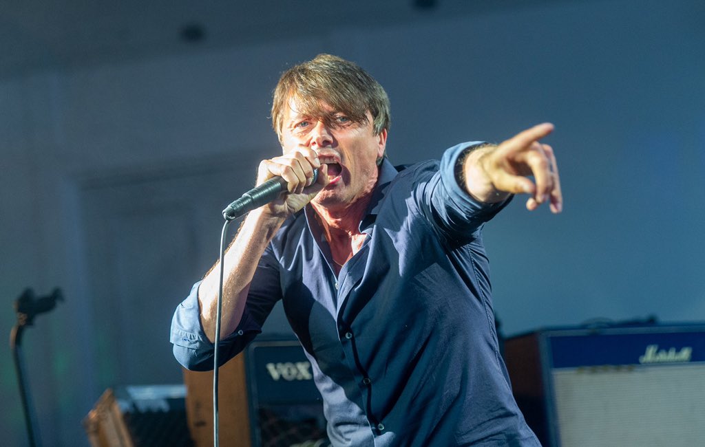 Happy birthday today to the inimitable frontman of Suede, Brett Anderson! 