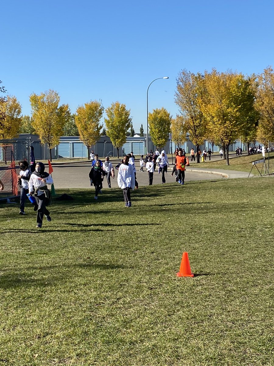 Great Sparks fundraising run at Edmonton Islamic Academy today! Students were joined by students from Prince Charles School. #runningmilesfortruthandreconciliation