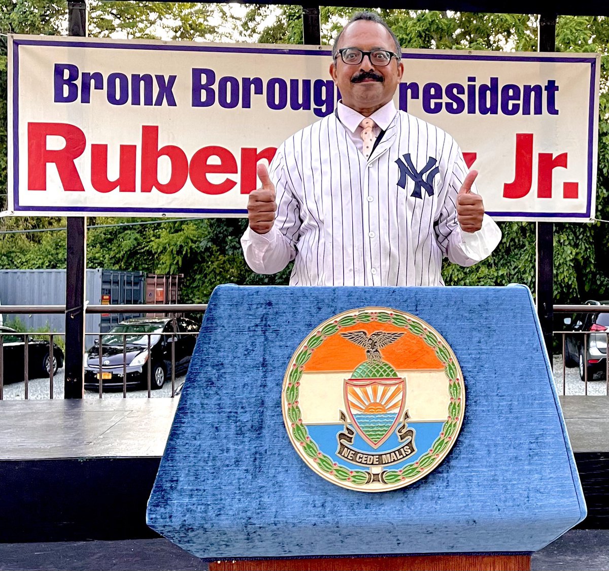 2021_bronx's tweet photo. Mother Nature says that the Bronx Borough President Race prediction will be that Write In Candidate Víctor Hugo Gutierréz will be a Hurricane and Win

https://t.co/dlpMbOMJGr

Tuesday, November 2, 2021 - Write In, Write Down Víctor Hugo Gutierréz, 2021 Bronx Borough President. https://t.co/IFWM8vx2PQ