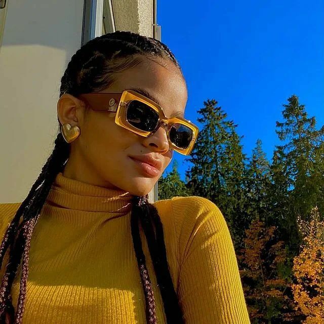 EnvyBtq's tweet photo. Killin' it with Le Specs - Oh Damn! sunglasses
.
.
.
#fallstyle #autumn #chic #styleinspo #cute #fun #fresh #yqg #visitwalkerville #shades #sunnies #sunglasses https://t.co/QhFbJBLKDJ https://t.co/Ophgxv9Uu2