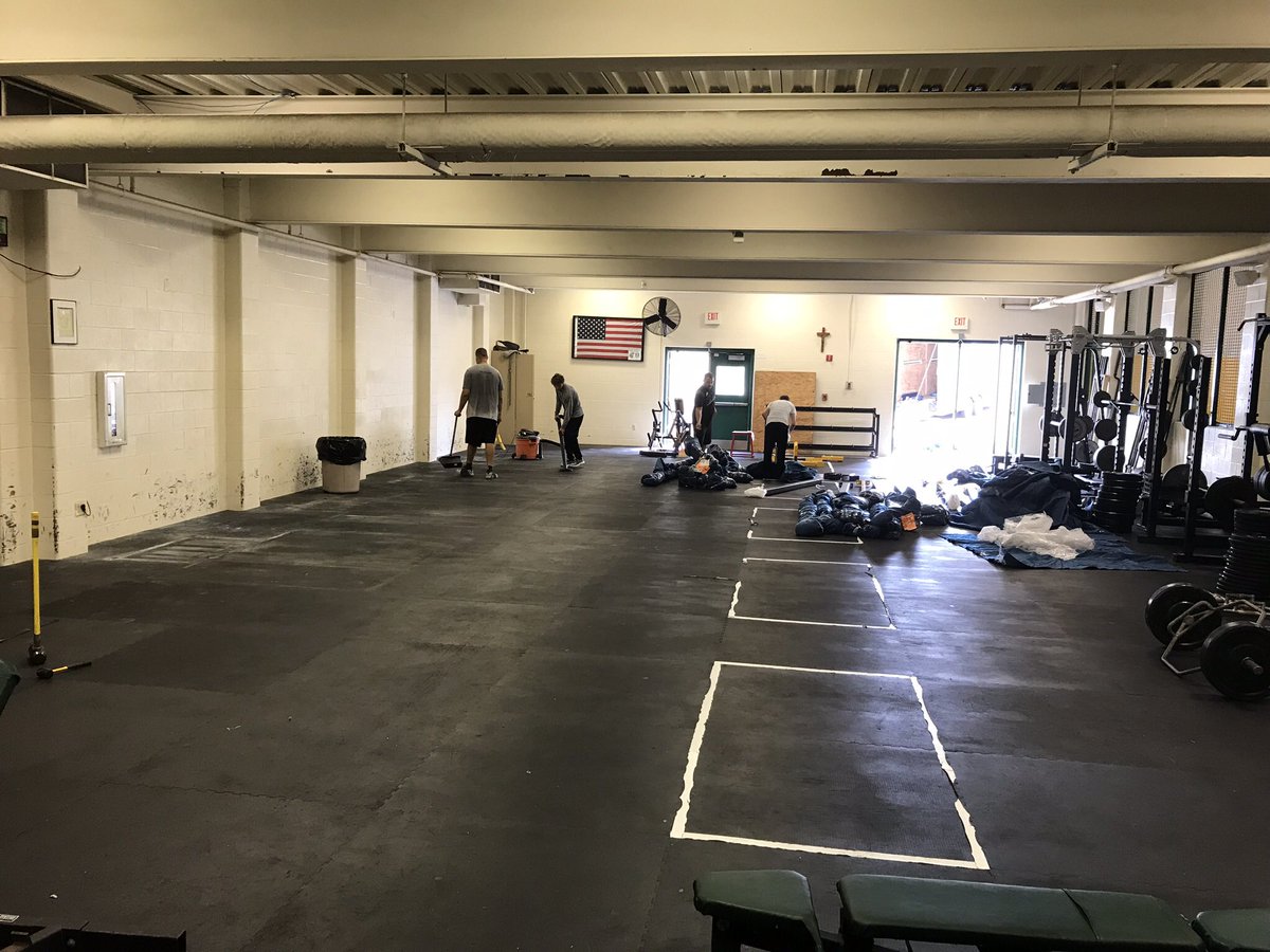EDSstrength's tweet photo. How it started in 2018…… how it’s going now.
Racks ☑️
DB’s☑️
Paint☑️
Bars☑️
Rigs☑️
Custom plates ☑️
#BuiltDifferent ☑️☑️☑️ https://t.co/a6hmXPT2lm