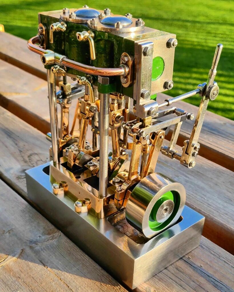 DEFENDERist's tweet photo. Another one popped off the production line. That was a lot more parts than usual but I do like it. Listed on eBay at the moment if anyone likes it more than I do 💷😆 be sad to see this one go though.
#stuartturner #stuartmodels #stuartsteam #modelsteam #livesteam #modelstea… https://t.co/EeQE8Wfexc