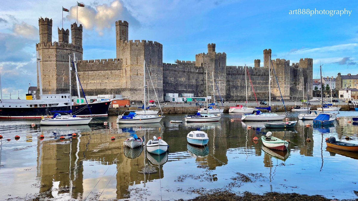 Awesome view of Caernarfon Castle, Wales 29/09/21  @visitwales @ThePhotoHour #caernarfoncastle @BBCWales