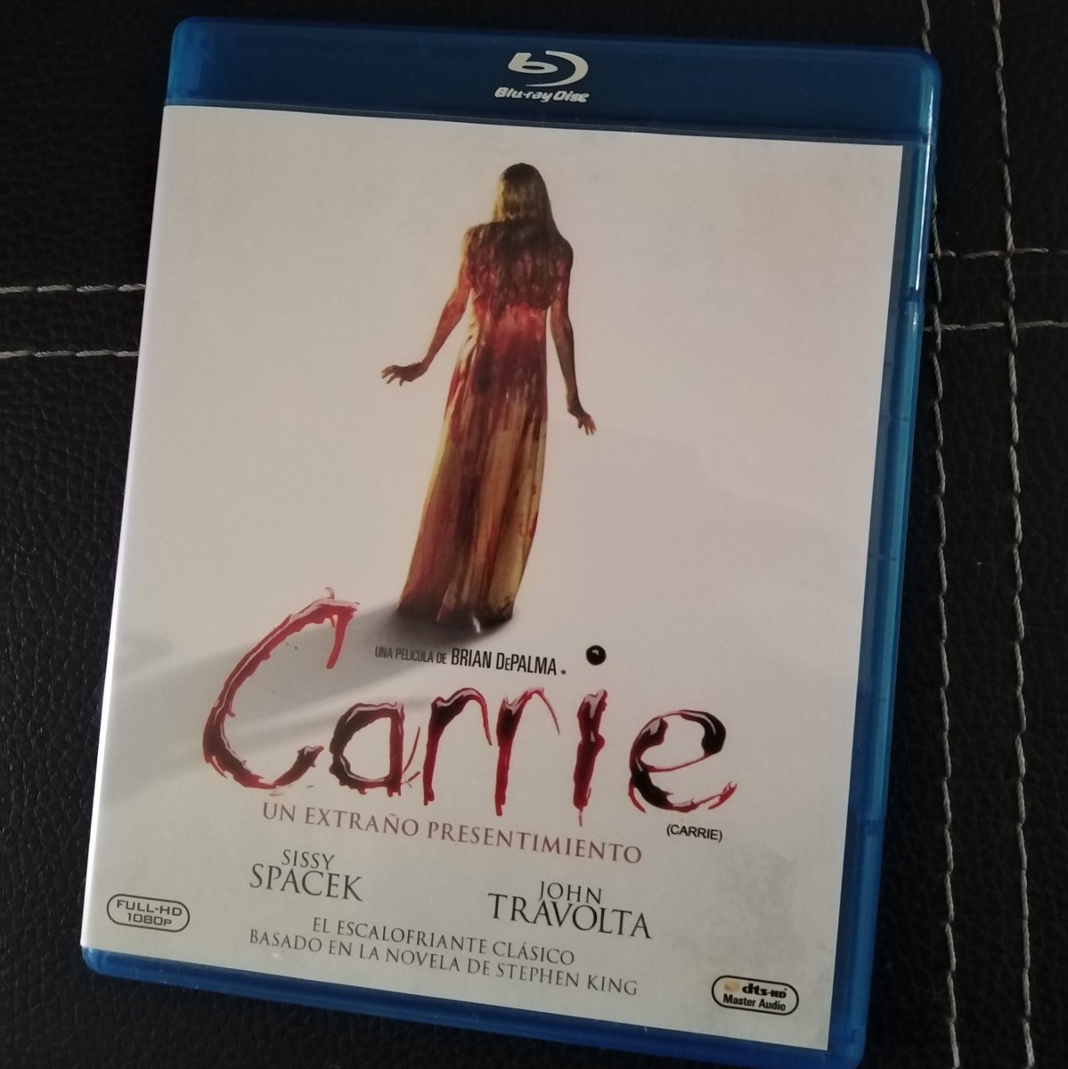 #Homework #Carrie #45anniversary #StephenKing #BrianDePalma #EstaVivo 🤘🏻👧🏻