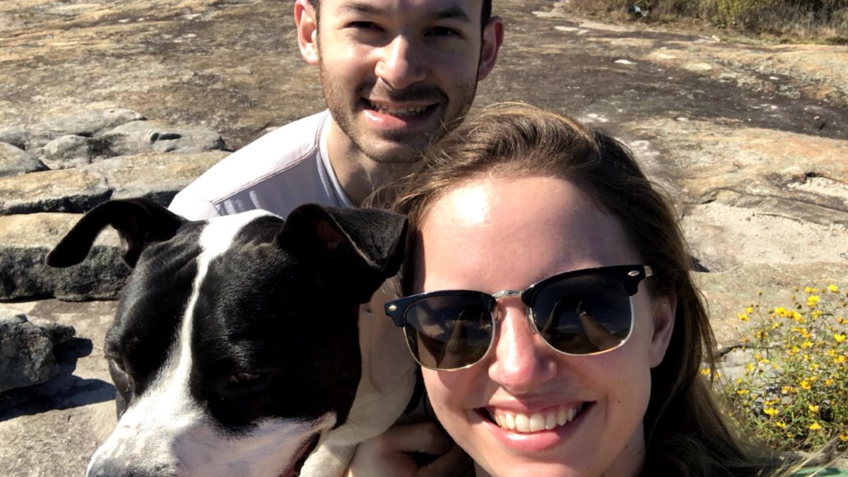 REMatthewsMD's tweet photo. 1/
It's time for our weekly resident profile!🤩🤩 This week, let's meet @sallywilliamsmd, one of our @EmoryNeurology PGY3s!! 👩‍⚕️🩺👏🧠

Hometown: Decatur, GA
College: Wesleyan
Med School: Boston University https://t.co/M6qzvLesS1