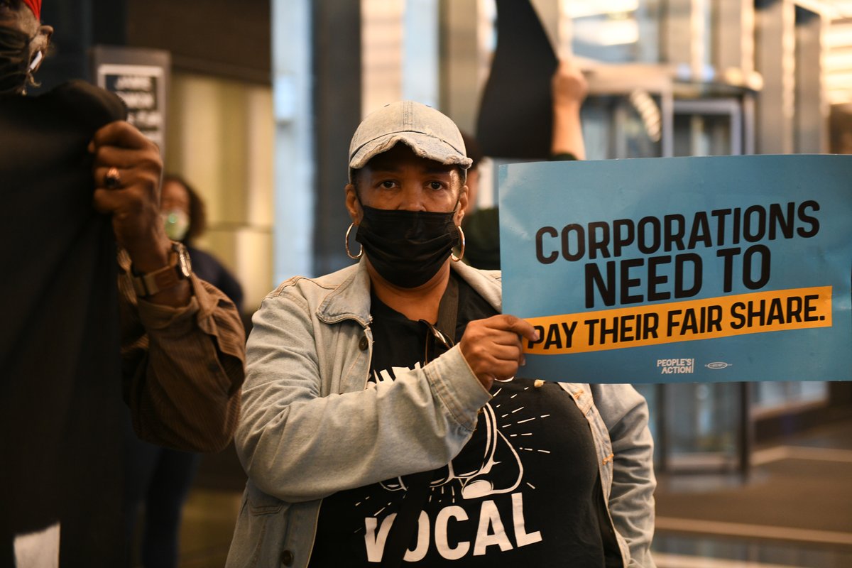 PplsAction's tweet photo. That's why our members all over the country waged a #BuildBackBattle over the last few days. We have our eyes on the prize, and we're telling our elected officials that it's #TimeDoDeliver. Everwhere from NYC to Idaho, our members are taking the streets and the capitol steps. https://t.co/uQo1NqN5iB