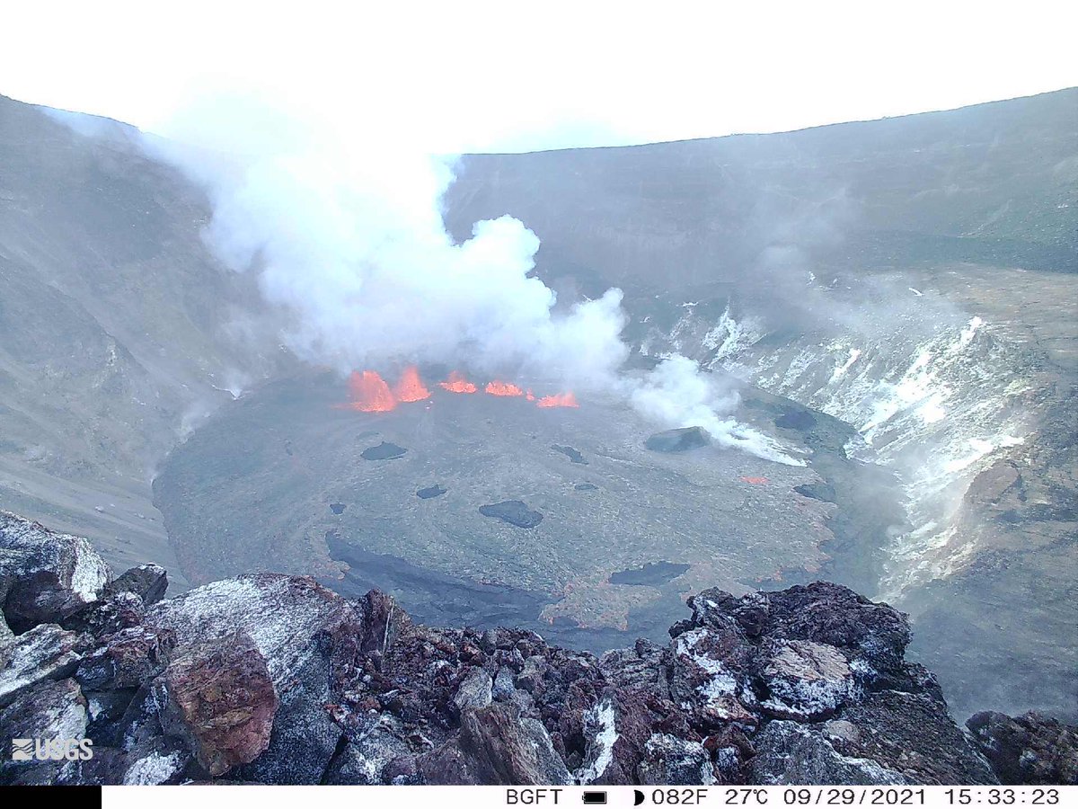 AlertaMundial19's tweet photo. 🔴 El Volcán #Kilauea en #Hawái entra en #erupción tras 124 sismos en menos de 24 horas..
🔴 La erupción ha tenido inicio a las 3:42 pm hoy septiembre 29 de 2021
La Alerta cambia a Rojo. https://t.co/d2YPdnZa8h
