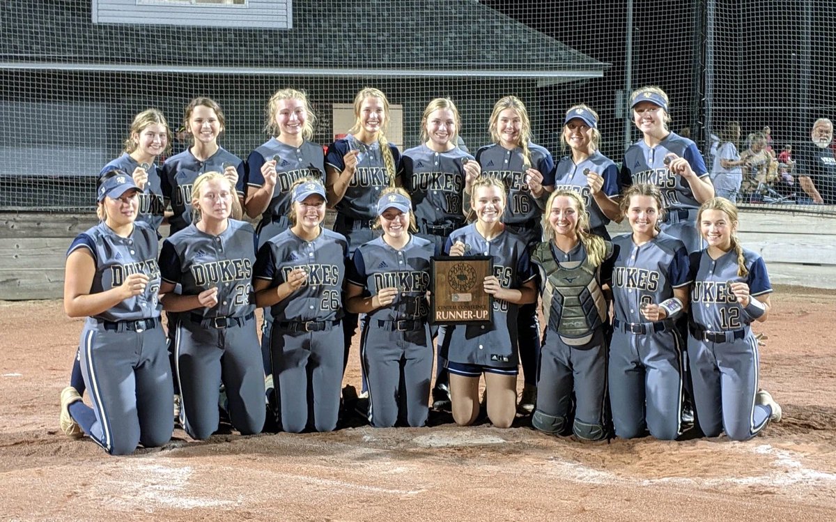 YorkDukesAD's tweet photo. Congrats to ⁦⁦@York_Softball⁩ on their Runner-Up finish at the Central Conference Tournament!! It was a great day for the Dukes!! Let’s keep that momentum going into Subdistricts next week. #yorkdukes https://t.co/8BUyxo9sUk