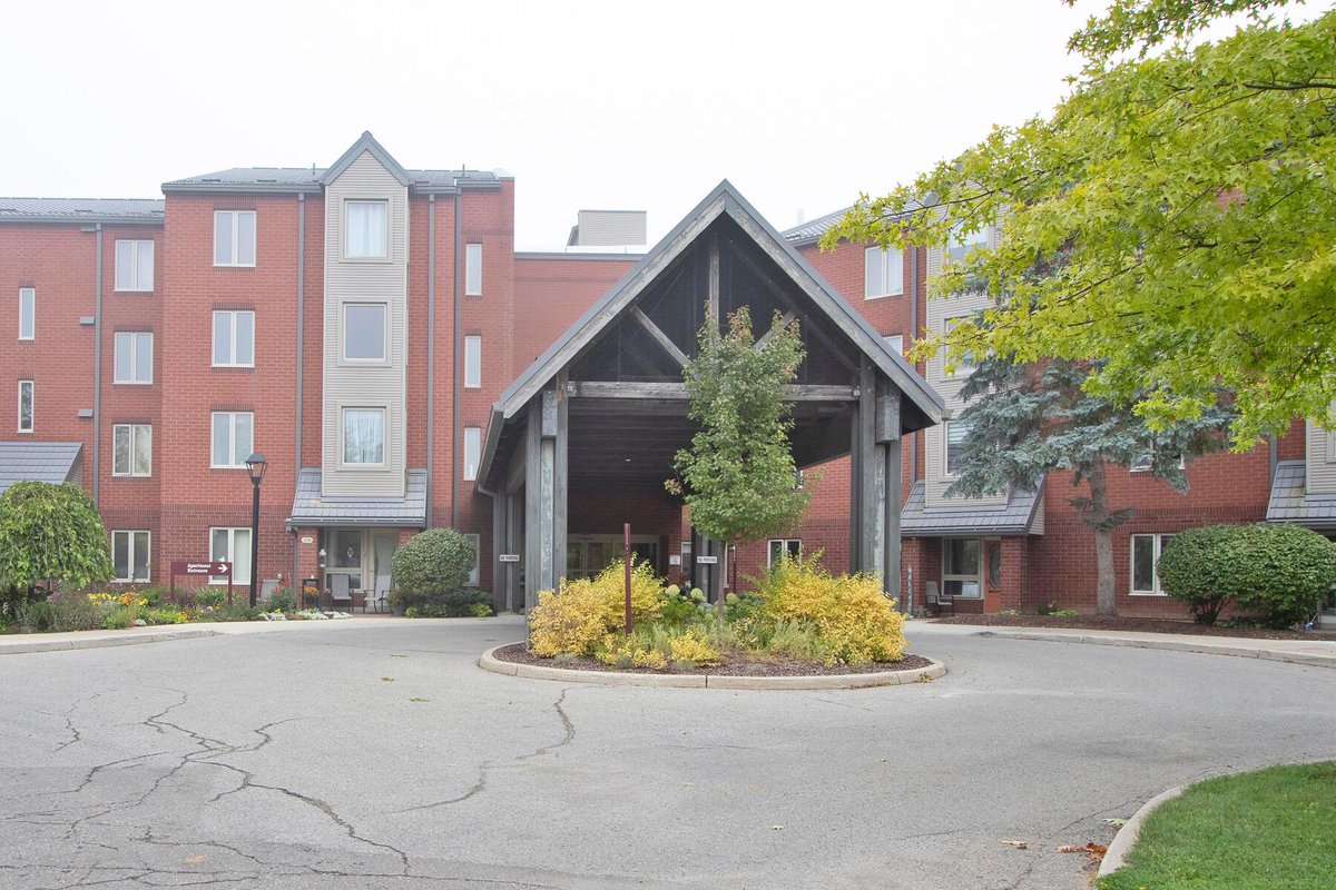 ShackletonsREAS's tweet image. FOR LEASE: 90 Greenwood Drive, Unit #410, Stratford

MLS # 40168341 | Lease $1,695.00 / month | Agent – Brent Shackleton

Welcome to 90 Greenwood Court! A very desirable seniors community geared to the 55+ crowd. 

#ForLease #Lease #GreenwoodCourt #SeniorsCommunity #Stratford