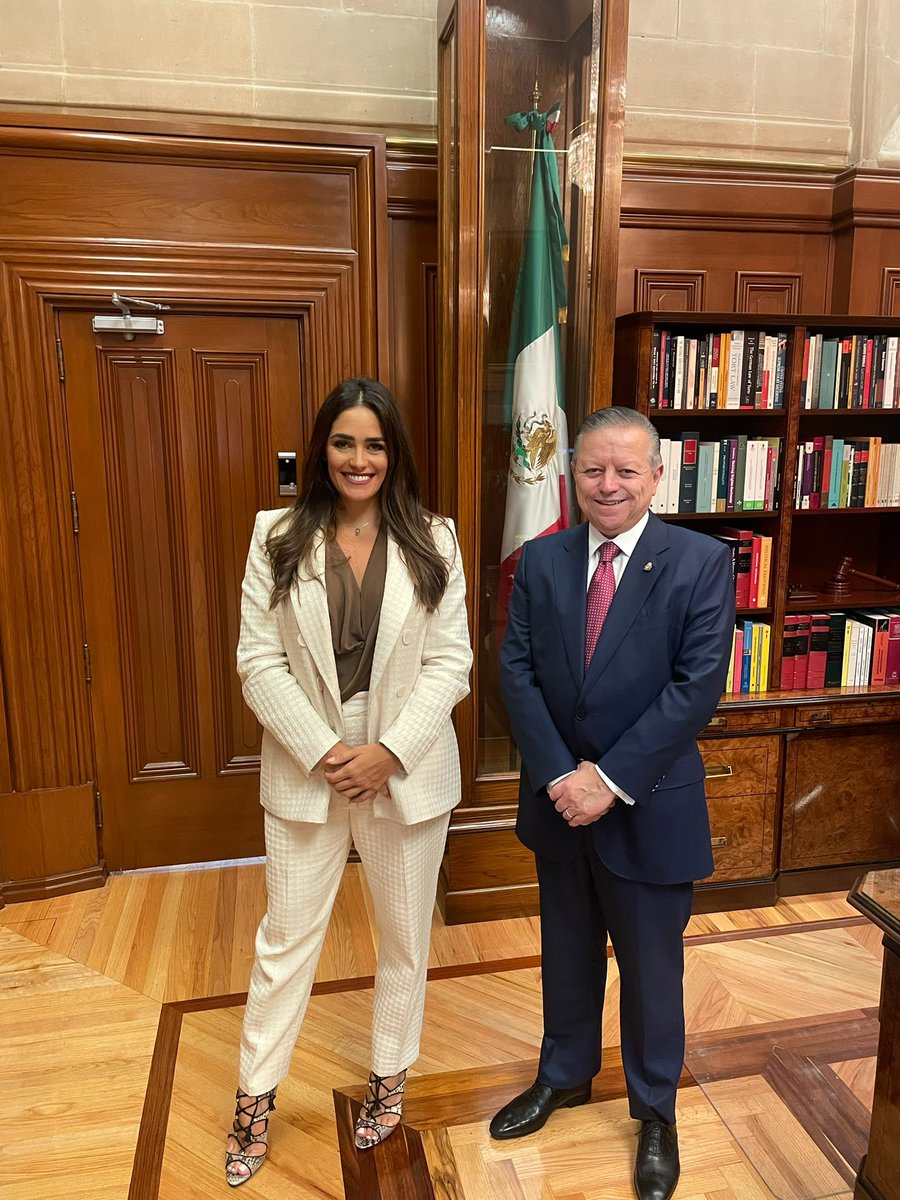 Se está haciendo historia, reconociendo la lucha💜 y entendiendo la evolución de una sociedad que exige igualdad y justicia. 

Justicia a la que no llegaremos sin libertades.

Gracias por un encuentro que me llena de esperanza. Avancemos sin bajar las manos y sin retroceder.