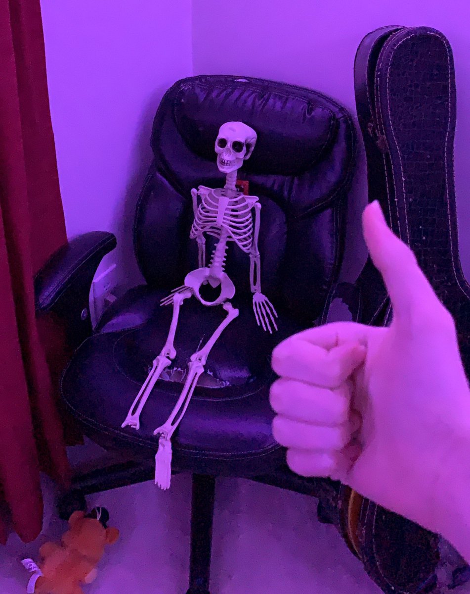 GioTheDino's tweet photo. Sparing him https://t.co/8pLVGKOwhe