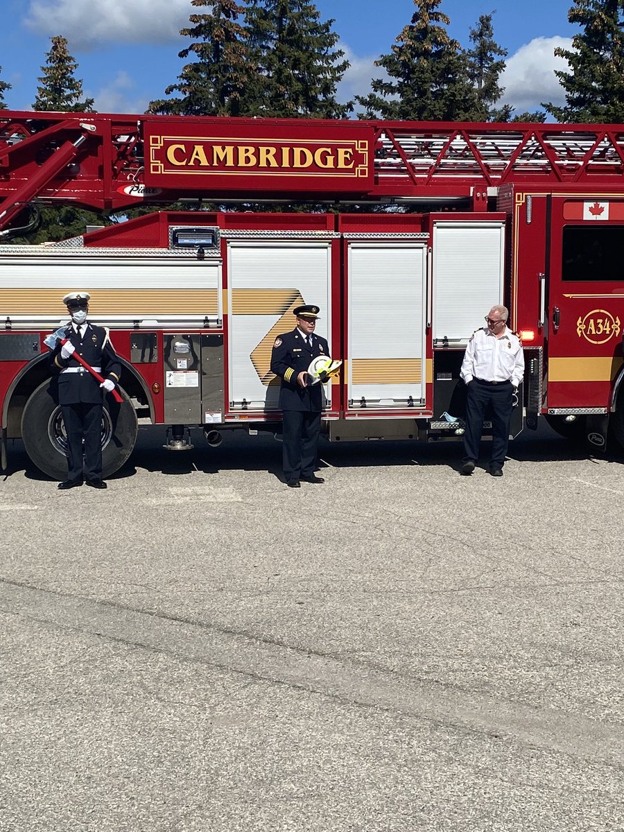 CambridgeFD's tweet photo. After serving the City of Cambridge for more than 30 years, we congratulate Platoon Chief Rick Hembly on his retirement from CFD! DC Churchill, Jamieson and the honour guard presented Rick with his Helmet
@cityofcambridge @CPFFALocal499 https://t.co/btCBVmfmGJ