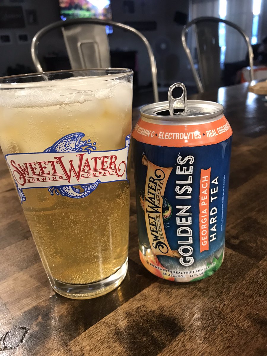 SweetWaterOH's tweet photo. Hop off the grid and come island hopping with us! SweetWater Golden Isles Hard Tea is headed your way, featuring fresh brewed organic Yingde Black tea, organic superfruit, electrolytes and antioxidant Vitamin C. 6pks of Georgia Peach &amp; Half Tea/Half Lemonade. https://t.co/iH2bGTwkNO