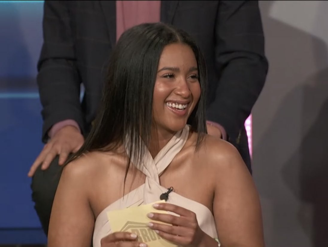 bigbrothvr's tweet photo. Hannah Chaddha is a GODDESS #BB23 https://t.co/Hk2IIjGZ3w