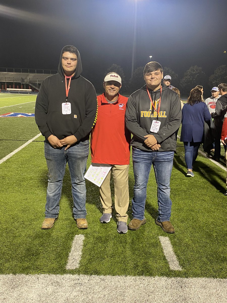 Thank You University of the Cumberlands for the gameday invite! Had a great time! Beautiful campus and great football! <a href="/UC_Patriots/">UC Athletics</a> <a href="/CoachDonahue64/">James B. Donahue</a> <a href="/CoachBryantUC/">Boston Bryant</a> @SwellsUC <a href="/UCPatriotFball/">UC Patriot Football</a> @PwellsUC <a href="/CoachTLambert/">Tony Lambert</a> <a href="/CoachDChambers_/">Dalton Chambers</a>