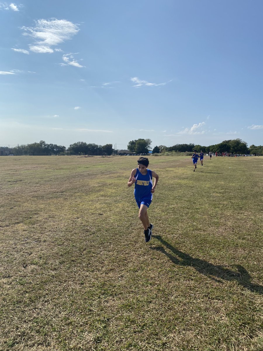 We had a great race today @ the Mesquite District MS XC meet. These guys are winners and love a good challenge. 🏆 🥇 #winners #RaidersRise <a href="/smslearns/">smslearns</a> <a href="/SunnyvaleISD/">Sunnyvale ISD</a>