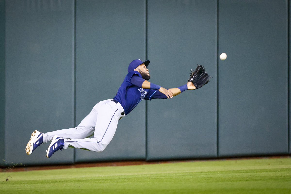 Will Vragovic (@willvrag) on Twitter photo Show catch Show catch