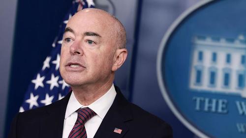 AltcoinBoom's tweet image. Republicans Warn DHS Is #Planning To Fire #Unvaxx&apos;d #Border #Patrol Agents

feedproxy.google.com/~r/zerohedge/f…