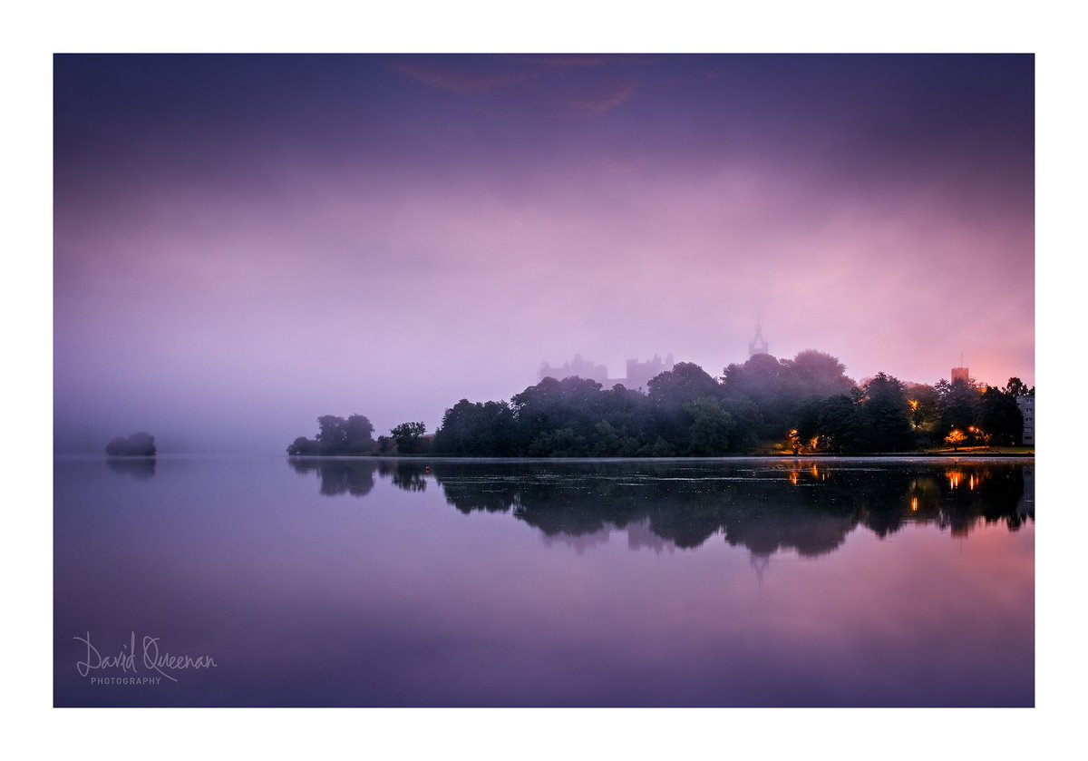 davidqueenan's tweet photo. PINK PALACE: Linlithgow Loch on a misty morning at dawn. @FujifilmX_UK @3LeggedThing #appicoftheweek @VisitScotland @welovehistory https://t.co/BtY3lmN5EF