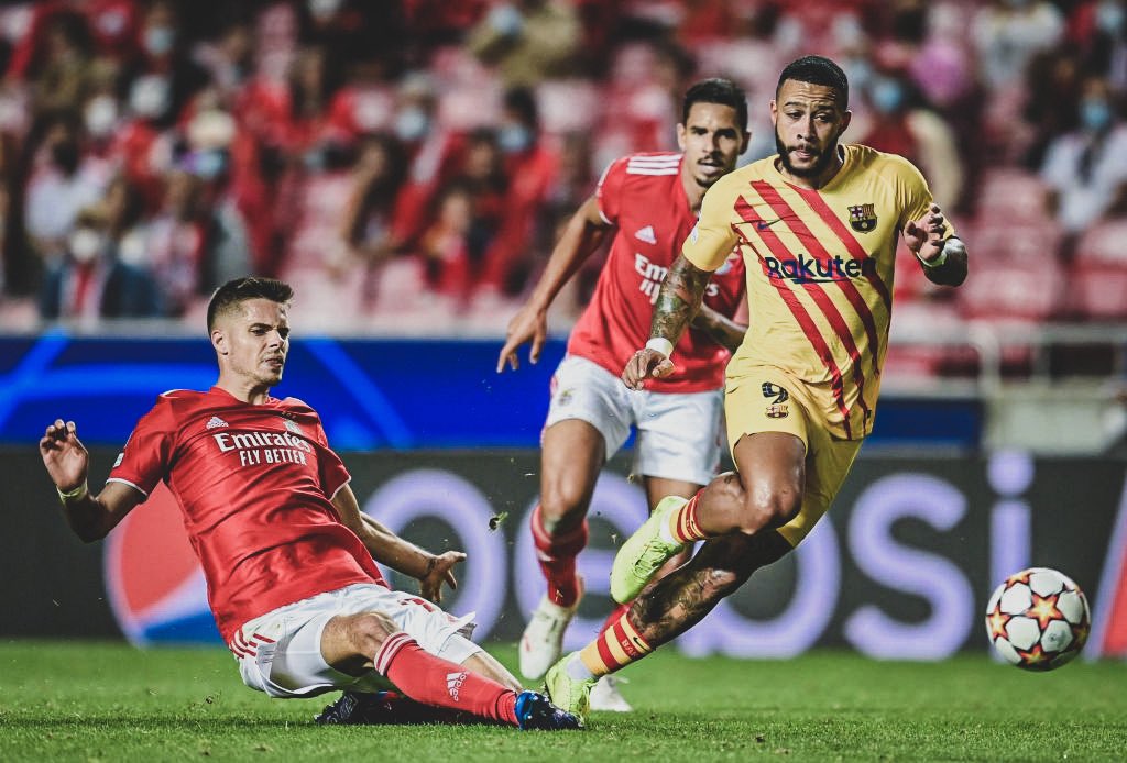 JuWeigl's tweet photo. nós somos BENFICA !!! 🌟 🦅 ⚪️🔴 https://t.co/7WVas7K0jf