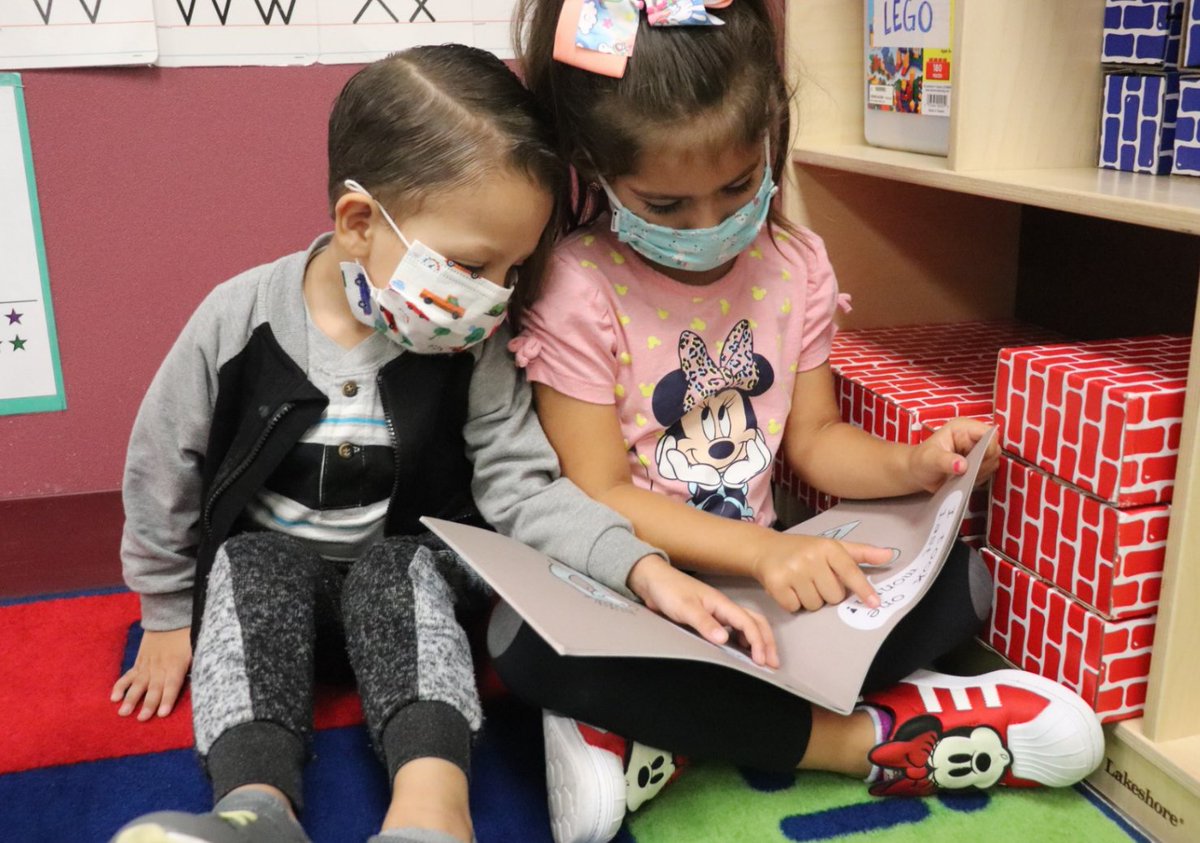 NISD's tweet photo. By the end of the week, all NISD Prekindergarten students will have access to a new classroom library of books! That’s thousands of books in 122 classrooms at 71 schools! Learn more about the grant that funded this @NISD_ECE initiative- https://t.co/ibKU2O86ft #NISDReunited https://t.co/4DoDAZlij5