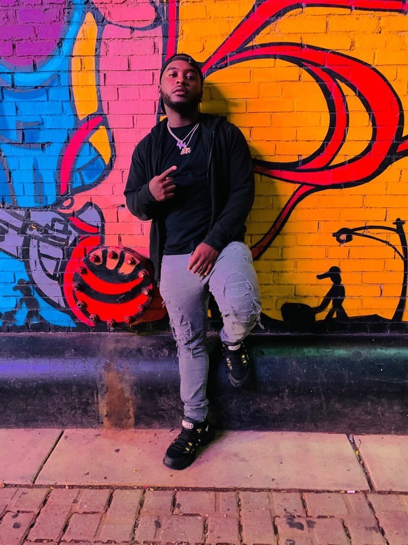 patchworkdigi's tweet photo. Our latest episode of PATCHWORK &amp; Friends is out now! 

We sat down with rapper Yung Meek to talk about his musical influences, collaborations, BTM the Label, and purpose. 

Check out the interview here: https://t.co/m13RdYiEH7 https://t.co/gBFTUIVIsR