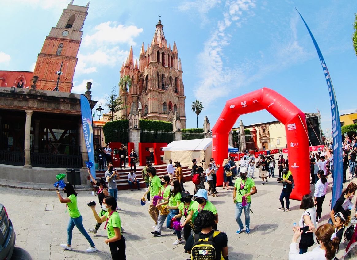 giffmx's tweet photo. Los equipos participantes fueron:
👉 @muerteengto 
👉 @losincomprend11 
👉 @FilmRemedios 
👉 @SaraJuegaCorto 
👉 @estrellafilm 
👉 @RenataShortfilm https://t.co/MM78frskpO
