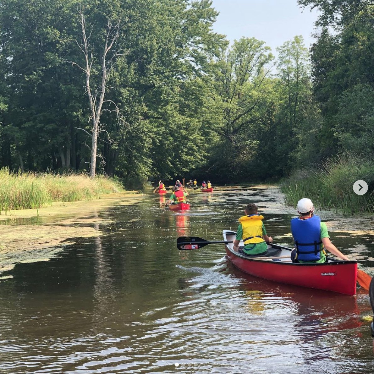 scoutscanada's tweet photo. Scouting looks like...
1st Uxbridge grabbing a paddle and canoeing the Nonquon River! 🛶 🌊 

This fall, take time away from the 💻 🖥️ 📱  to get back out to the 🍂 🥾🏕️ 🚴 🧗‍♀️ !
#ExplorersNeeded
https://t.co/lLOKcxQEBK https://t.co/1L17MM2hqa