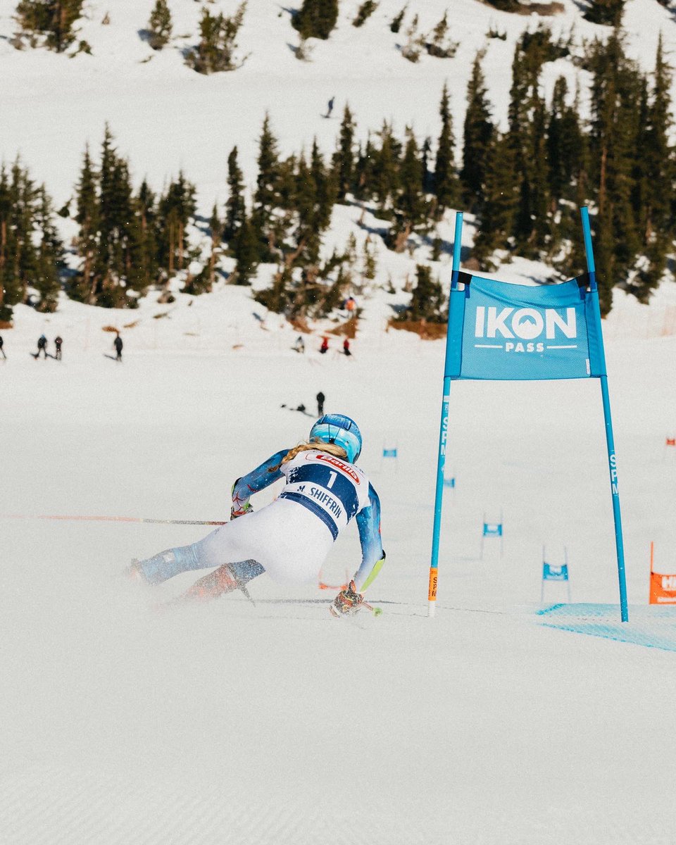 #weareskiing 🔜…🙇‍♀️💃

A little more of this ➡️ 🏋️‍♀️ before we can do that ➡️ ⛷. 

📷: <a href="/petermorning/">Peter Morning</a> - <a href="/IkonPass/">Ikon Pass</a> 
#ikonpass