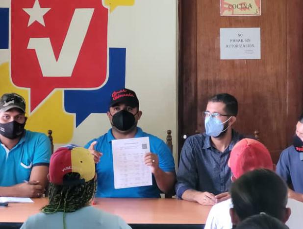 MaryDeLabrador's tweet photo. JPSUV Sur del Lago respalda candidaturas del @PartidoPSUV  https://t.co/BerrgSv3SY
#LabrandoFUTURO
#AndaYVacúnate https://t.co/SmbPSvZjAA