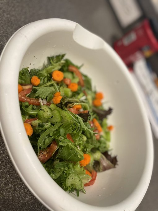 My salads me real right 😌💯 👩🏽&zwj;🍳 https://t.co/a3P7w46QjQ<a href="/tag/coronavirus"class="tags"><span>#coronavirus</span></a>