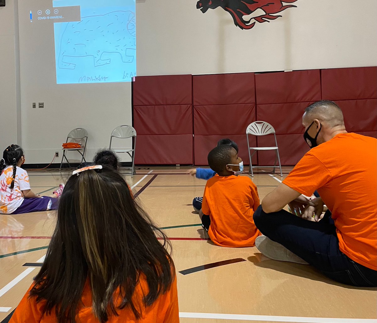 kevin_chief's tweet image. Proud to support @IsaacBrockWSD Ojibwe/Cree Bilingual Program to honour National Day for Truth &amp;amp; Reconciliation - Chi-Miigwech @AMCMBChiefs @NHLJets @wasacnews 🙏🏼🧡