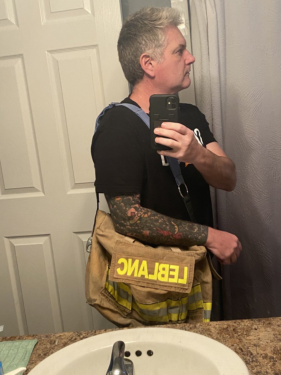 LeBlancMJ's tweet photo. I like my new “recruiter bag” from @PastIntoNew #firefighter #volunteerfirefighting 🇨🇦 https://t.co/5HzOJkTE08