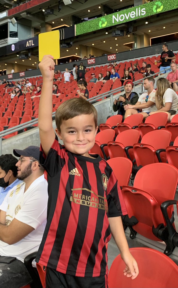 TroyHarris4str's tweet photo. No nonsense
#UniteAndConquer #ATLUTD https://t.co/DHK7vqoTMc