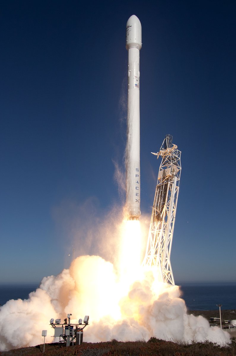 billmeco's tweet photo. #OTD Sept 29, 2013 #SpaceX #launched #Cassiope its first #Falcon9 v1.1 flight and first commercial mission from #vsfb #vafb #30thSpaceWing #csa_asc ##UCalgary #slc4E https://t.co/cBeq2kcYUH https://t.co/U2FWtENXLs