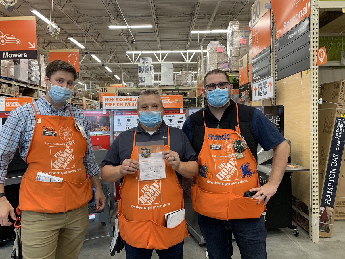 🌟3409 entire Salaried Team recognizing our awesome Co SM Ken for his amazing leadership and guidance. We appreciate YOU!🌟#D71InItToWinIt <a href="/JasonArigoni/">Jason Arigoni</a> <a href="/SWhitehouse264/">Scott Whitehouse</a> <a href="/fmbeaulieu/">Freddie Beaulieu</a>