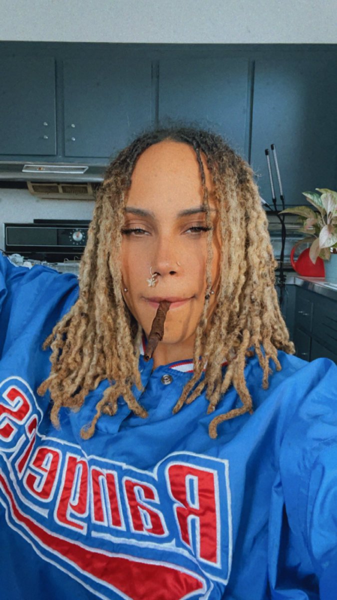 xEnoughSaidx's tweet photo. Handsome women >>> https://t.co/3hIwIOEQ42