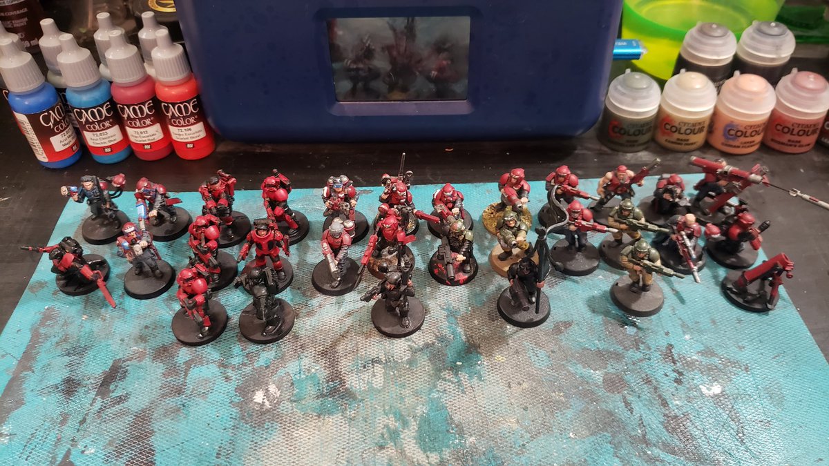 ChoomCraft's tweet photo. NEED MOAR GUARDSMEN!!! Lol I've got a Guardsman kill team made for 1.0, and 2.0! Now I've got to finish painting them up. Wish me luck! Let's go!!!

#warhammer #warhammer40k #warhammercommunity #killteam #killteam40k #killteam2021 #guardsmen #imperialguard https://t.co/CBDmQFWZ8c