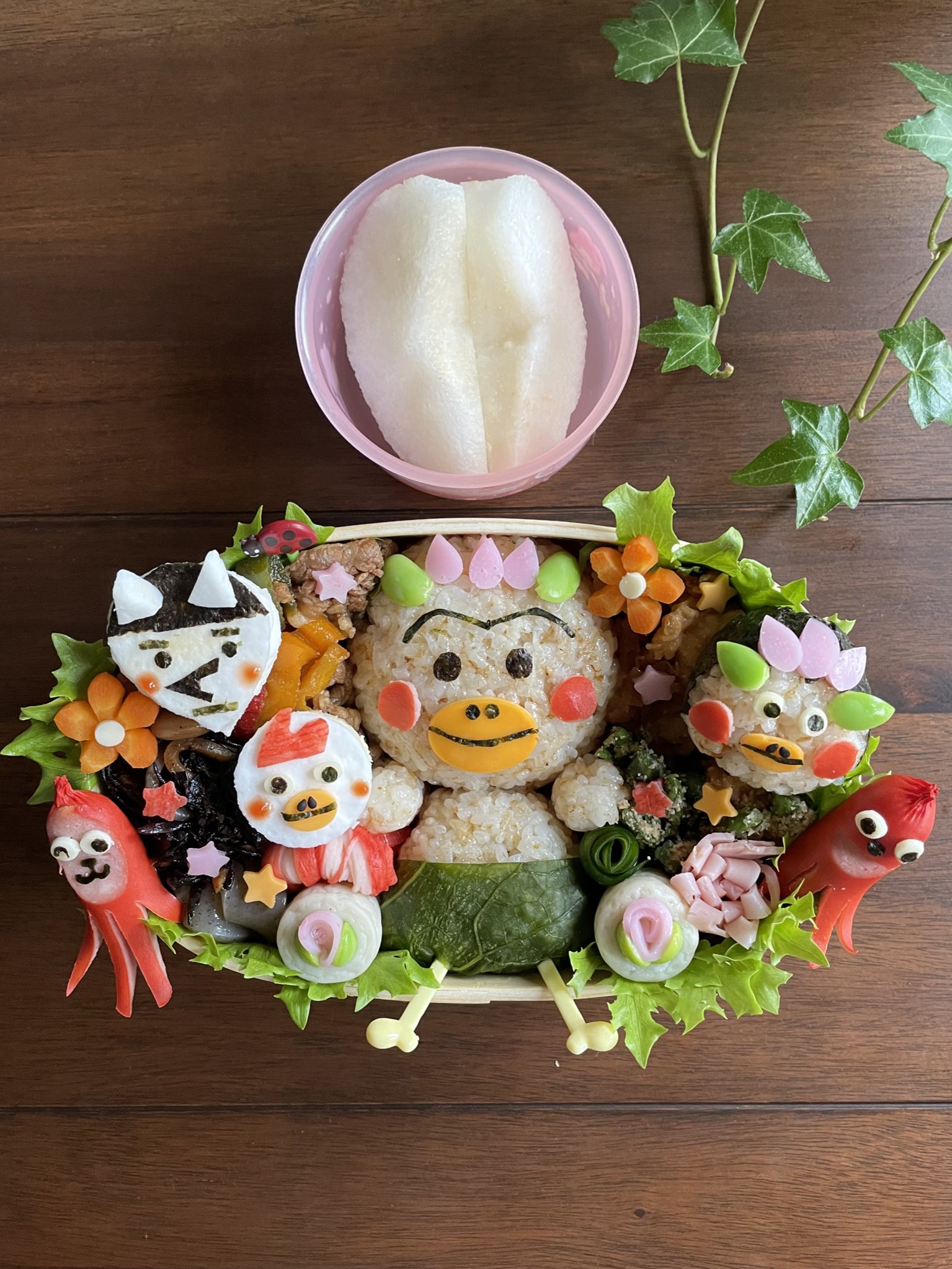 らら 娘弁当 プルコギビーフ 油淋鶏 ひじき アスパラ胡麻和え はなかっぱ と仲間たち ももかっぱ コケヤン つねなり もいまーす ウインナーくんの箱乗りも絶好調 はなかっぱ はなかっぱキャラ弁 曲げわっぱ T Co Bungobalmq