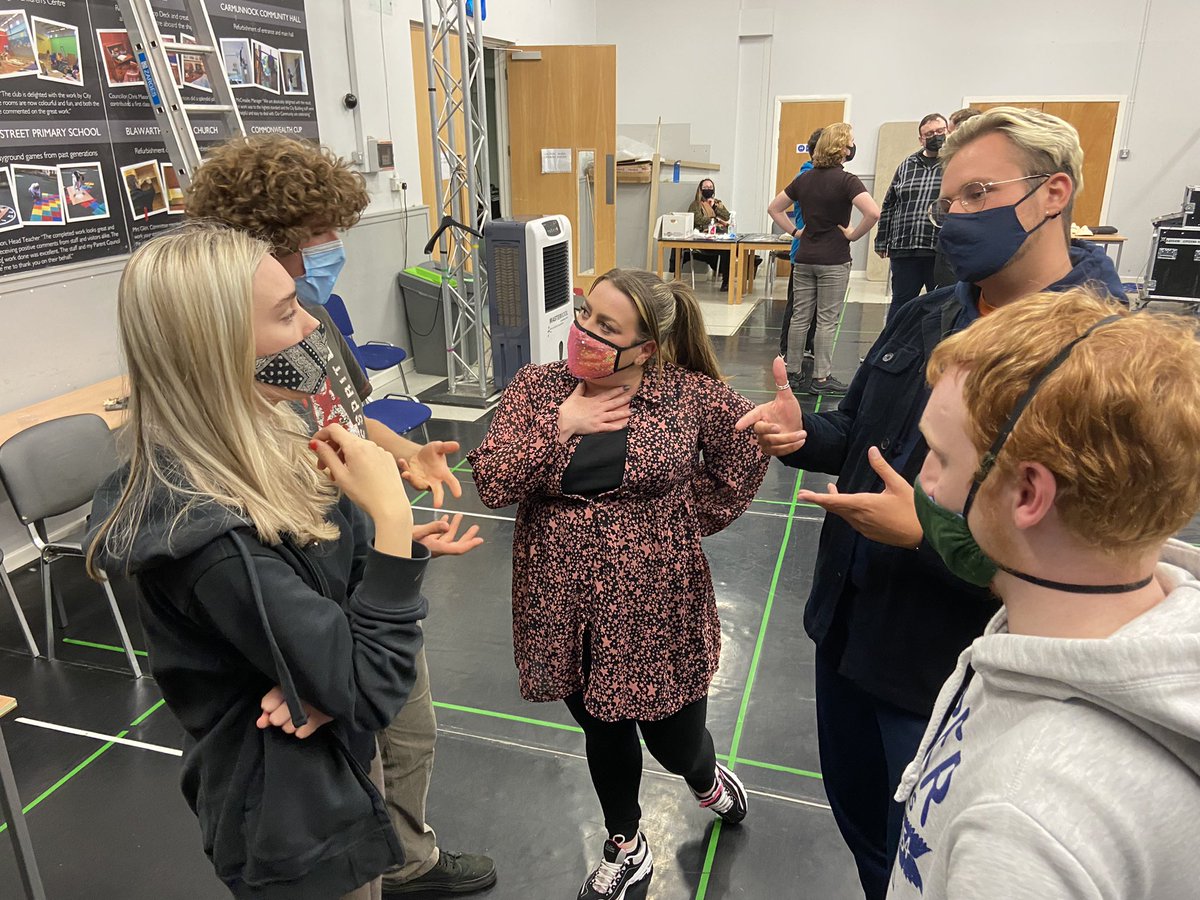 CitzNeil's tweet photo. A great night of Young Co, led by comedy powerhouse and trainer @MsAnnaDevitt . Anna was a founder member of @citizenstheatre Young Co. some 16 years ago..what a journey she’s been on, great to have her back inspiring the current groups new COP26 project. #youngpeople #theatre https://t.co/5LZUS6A4Bc