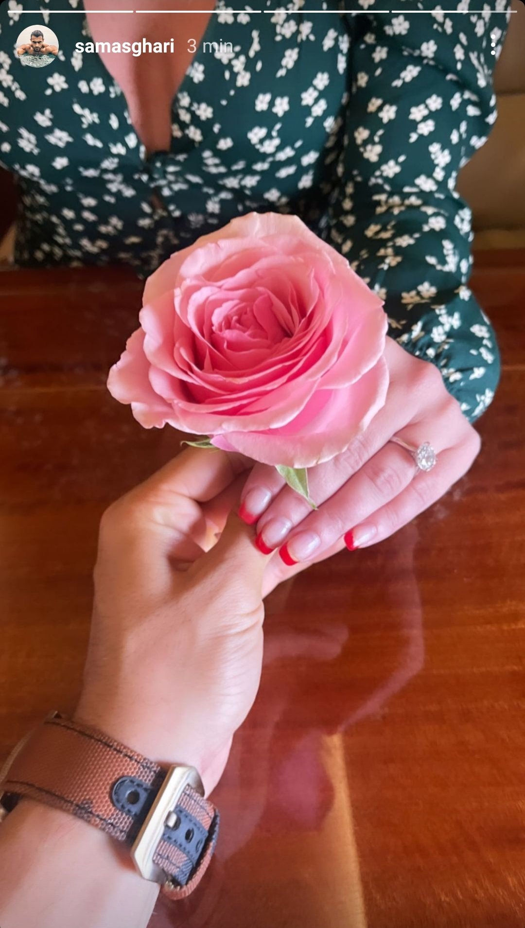 FAfPtH4XsAMKG3Z?format=jpg&name=large