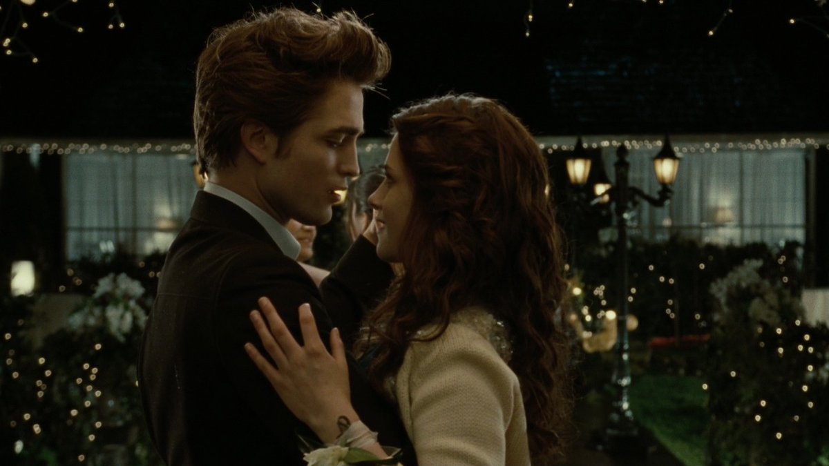 twilight renaissance | fanpage tweet media