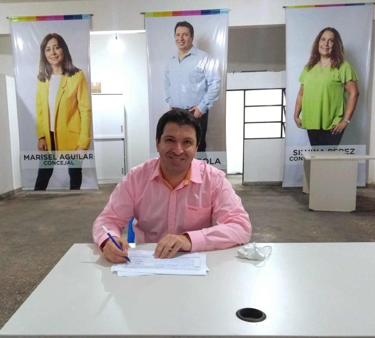 coppolaleonardo's tweet photo. RENUEVO MI COMPROMISO CON VOS.

Hoy los candidatos elegidos en las últimas elecciones PASO firmamos la aceptación de nuestra candidatura.
Trabajaremos con nuestro equipo para fortalecer Juntos.

¡EN NOVIEMBRE HAY UNA ELECCIÓN Y LA TENEMOS QUE GANAR!

#EsJuntos https://t.co/uK1UnsA5tW