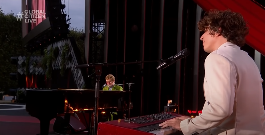 CharlieCharts's tweet photo. "After All” by @eltonofficial &amp; @charlieputh has now surpassed 2 million streams on Spotify!

Total - 2,474,196 streams. https://t.co/hh2P7TLBmL
