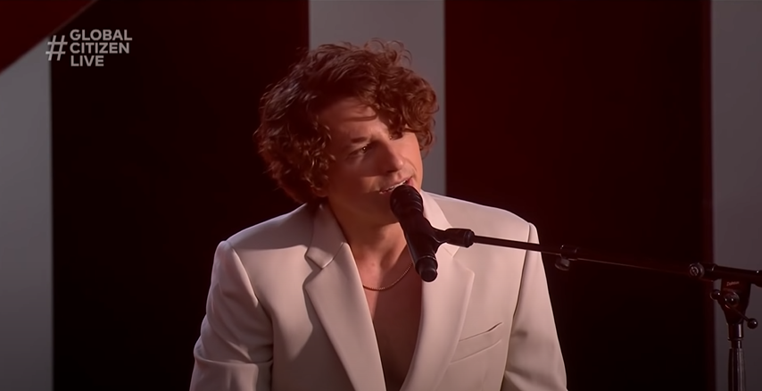 CharlieCharts's tweet photo. "After All” by @eltonofficial &amp; @charlieputh has now surpassed 2 million streams on Spotify!

Total - 2,474,196 streams. https://t.co/hh2P7TLBmL