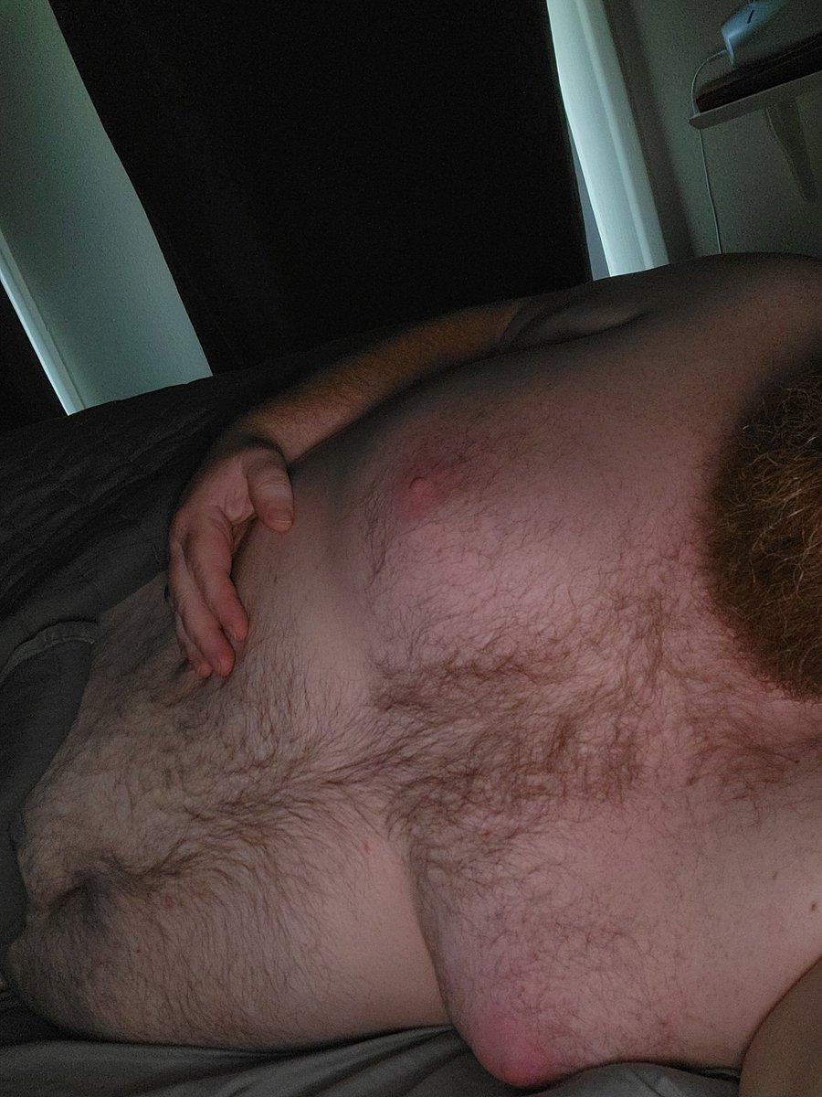 SteveSm98463236's tweet photo. Who out there likes a good dad bod? #dadbods https://t.co/w4ve2jb3Lt