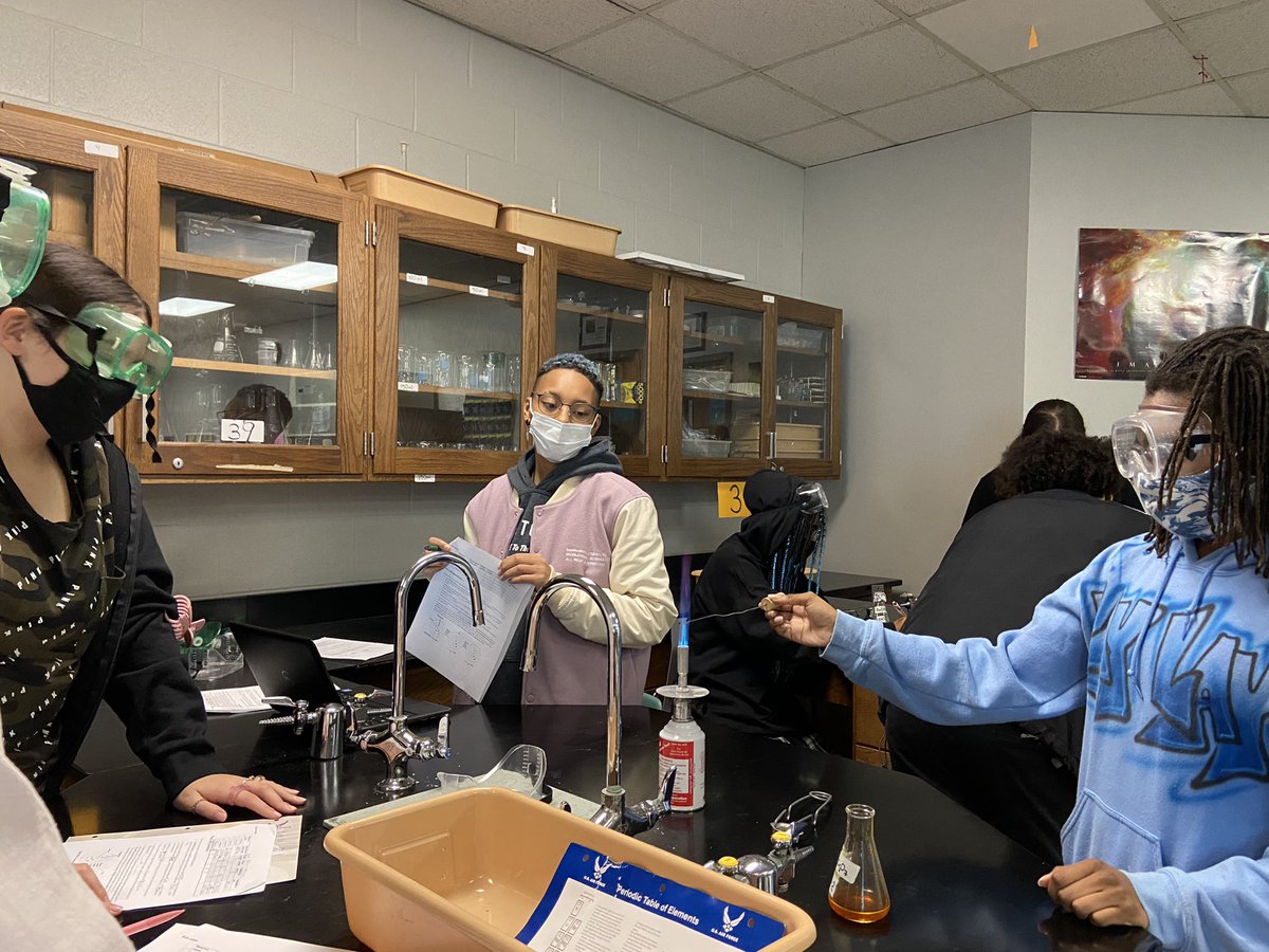NSA_DrChirie's tweet photo. Flame test Lab and happy young chemists. https://t.co/3wFMEiAxPt