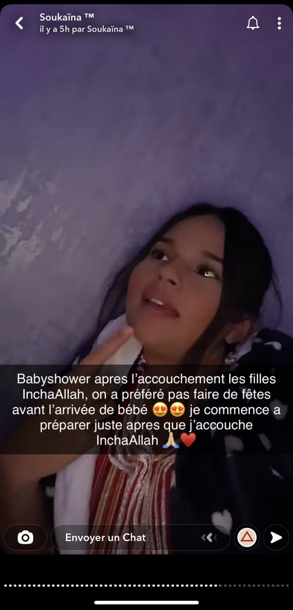 skisisisp's tweet photo. #soukainatwosisters que quelqu’un lui explique le principe d’une babyshower svp… c’est une fête PRÉ NATALE entres femmes PENDANT la grossesse !! c’est fou de vouloir utiliser des termes anglais à tout vas sans savoir le sens  de ces derniers #poupettekenza https://t.co/hz8u8Vm8WT